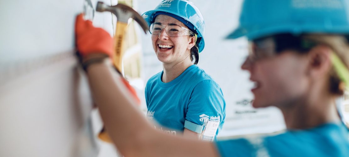 USIN-18-2674-SD.jpg
Notre Dame student Emma Erwin volunteers at the 2018 Habitat for Humanity Jimmy and Rosalynn Carter Work Project in St. Joseph County, Indiana, Monday August, 27th , 2018.
